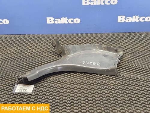 Кронштейн подножки правый